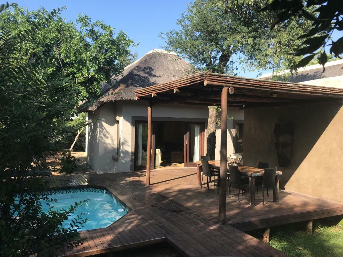 Leadwood Lodge Hoedspruit Bagian luar foto